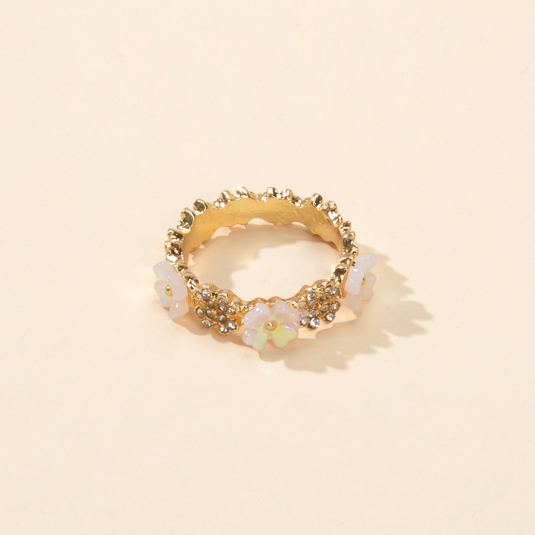 Delicate Rhinestone Resin Flower Ring Band Valentine's Day Women Girl Teens Gift